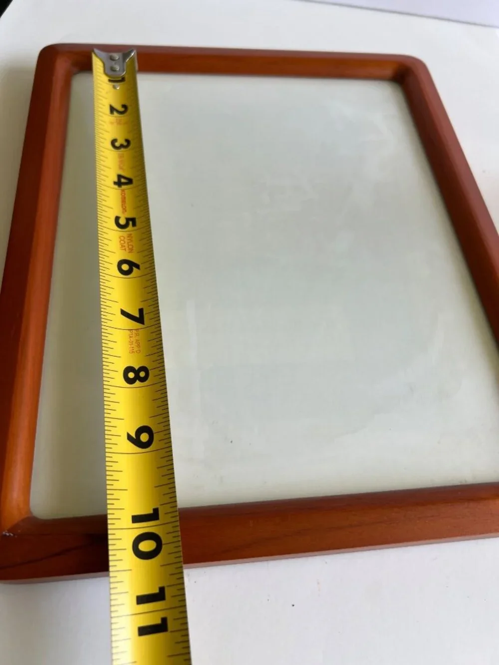 Vintage Wooden Round Corner Picture Frame